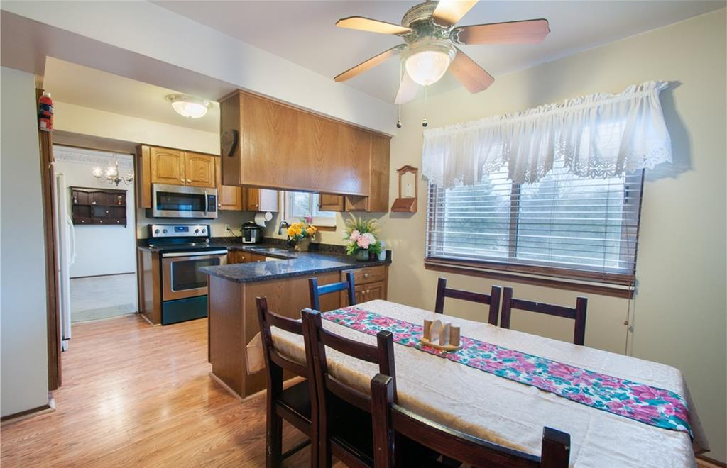 36538 Saxony Rd, Farmington homes for sale Livonia MI